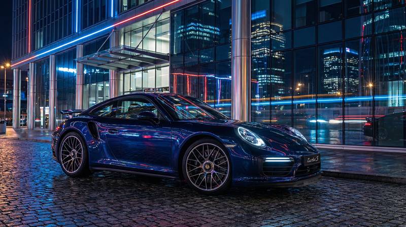 绅士漫画 超跑夜景视频